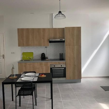 Grand Studio Centre Ville Bourges Extérieur photo